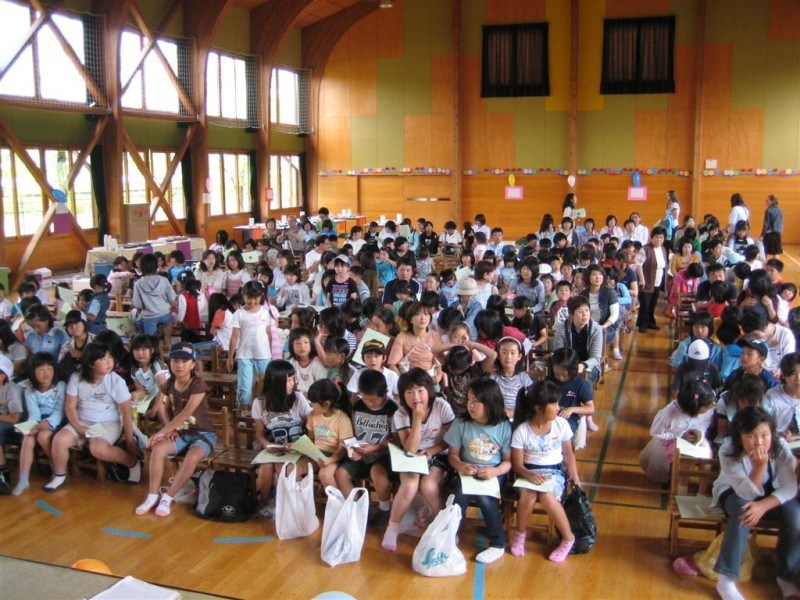 Easter Program Crowd